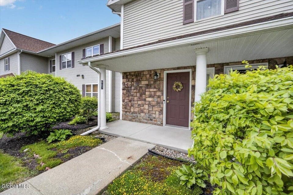 1200 Hillside Avenue, Apt 607, Niskayuna, NY 12309, photo 4