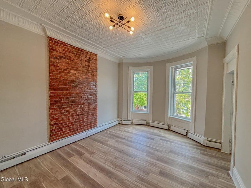 2425 5th Avenue, Troy, NY 12180, photo 3