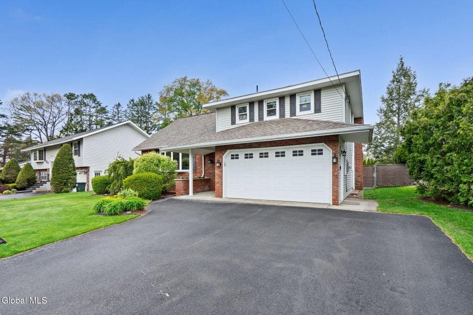 4 Colomba Drive, Schenectady, NY 12306, photo 1