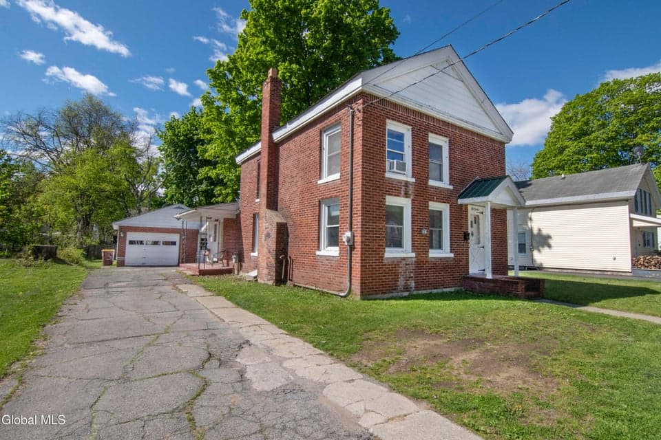 13 Grand Street, Glens Falls, NY 12801, photo 3