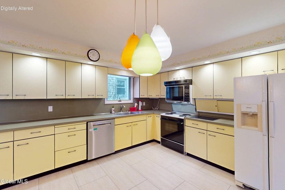 393 W Lawrence Street, Albany, NY 12208, photo 4