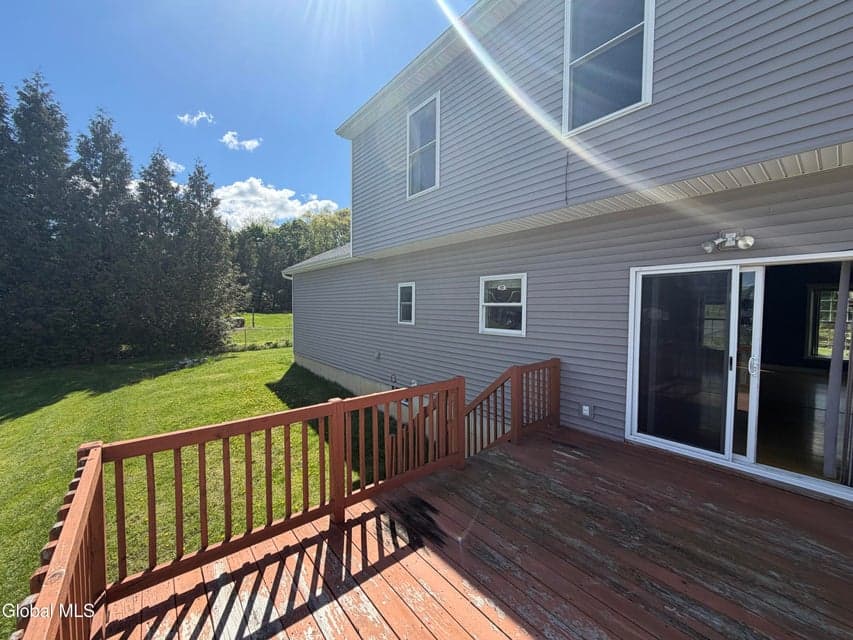 11 Highland View Avenue, East Greenbush, NY 12144, photo 5