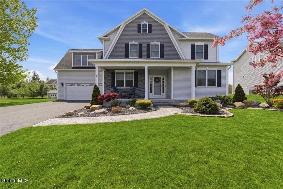 21 Tisdale Lane, Clifton Park, NY, photo 2