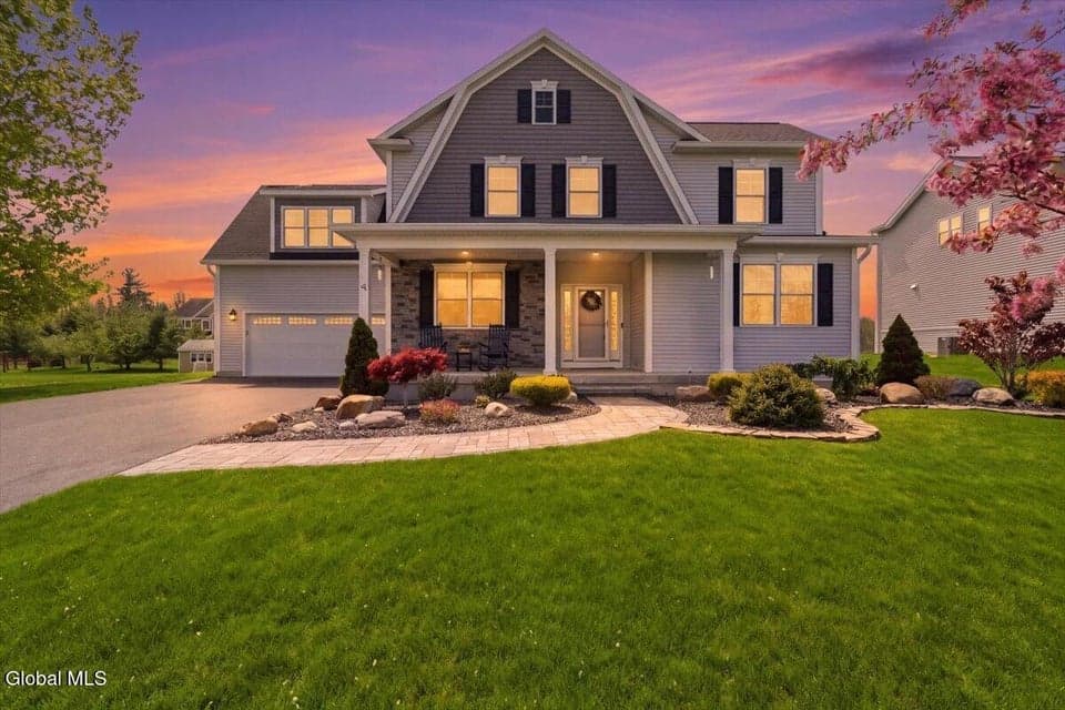 21 Tisdale Lane, Clifton Park, NY