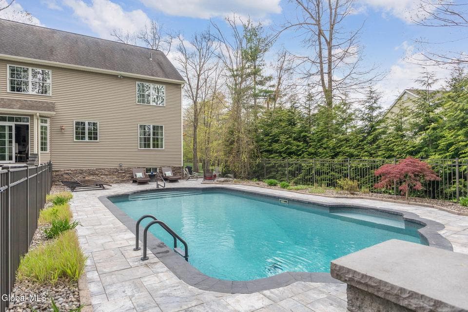 33 Magnolia Drive, photo 4