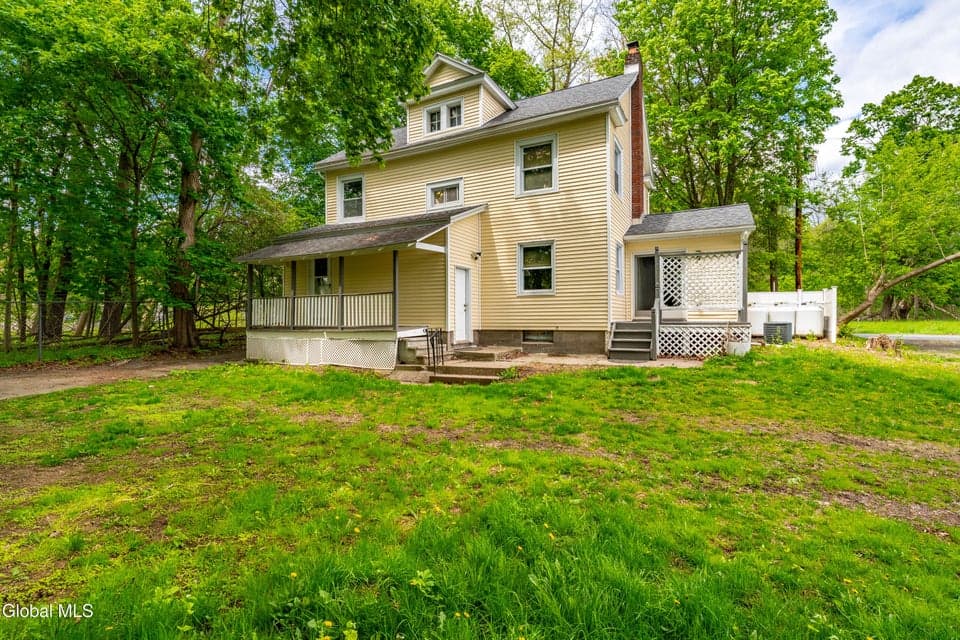 9 Schermerhorn Road, Rotterdam, NY 12306, photo 3