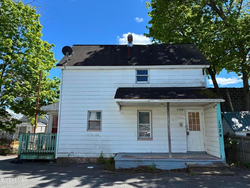 1324 8th Avenue, photo 1