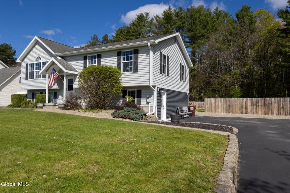 21 Meadowlark Lane, Warrensburg, NY 12885, photo 1