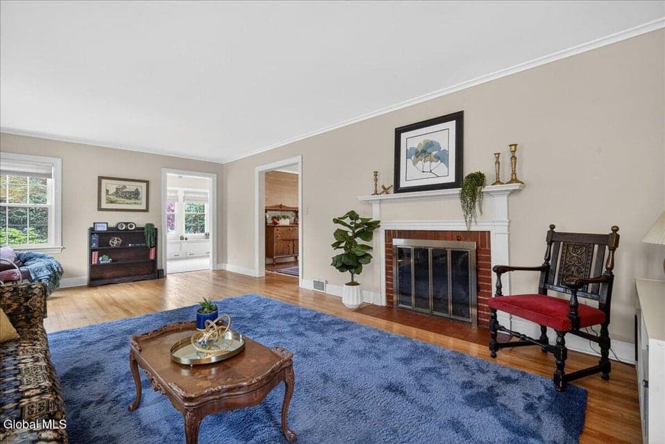 25 Pinedale Avenue, Bethlehem, NY 12054, photo 5