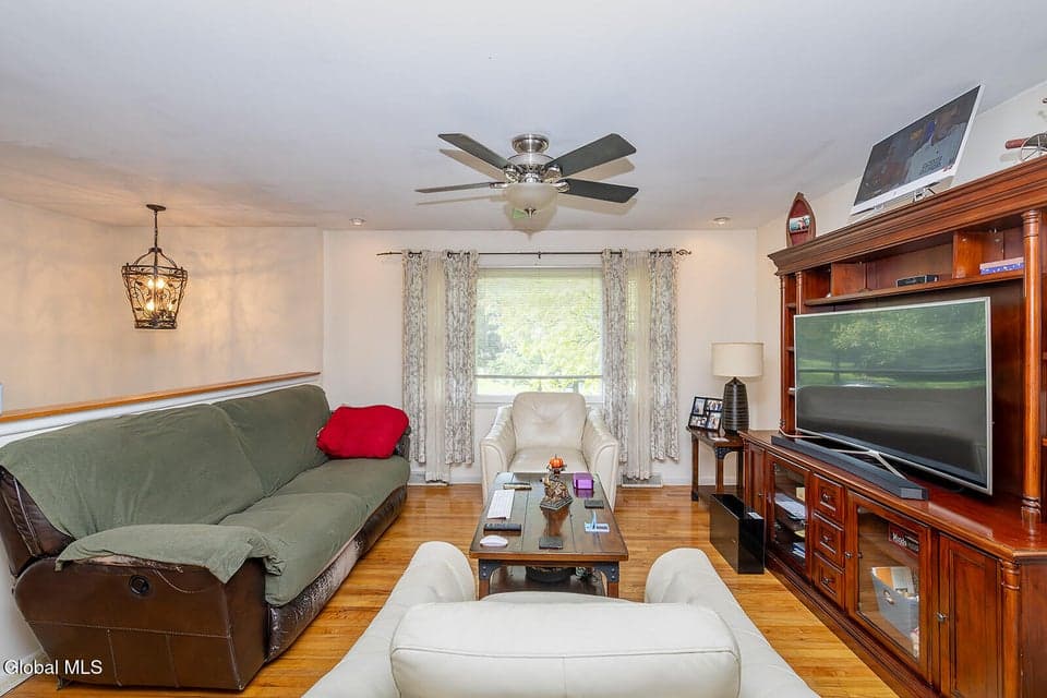 22 Hialeah Drive, Troy, NY 12182, photo 5