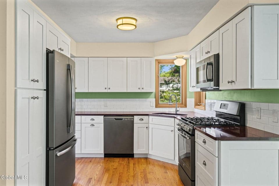 107 Fox Run Drive, Guilderland, NY 12303, photo 5