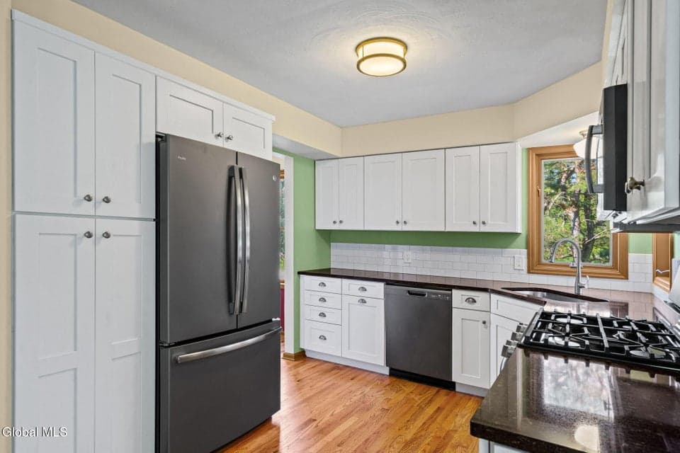 107 Fox Run Drive, Guilderland, NY 12303, photo 4