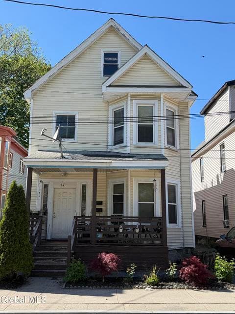 27 Catherine Street, Schenectady, NY 12307, photo 2