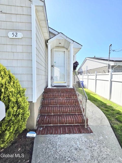 52 Bell Street, Valley Stream, NY 11580, photo 3