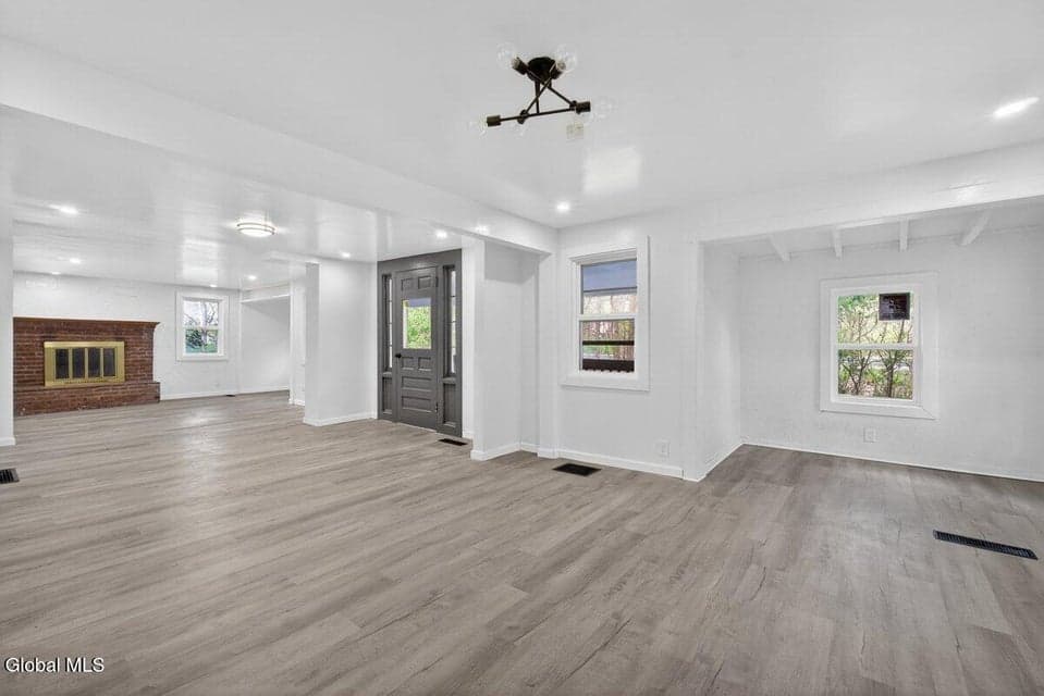 1809 Ridge Road, Queensbury, NY 12804, photo 5
