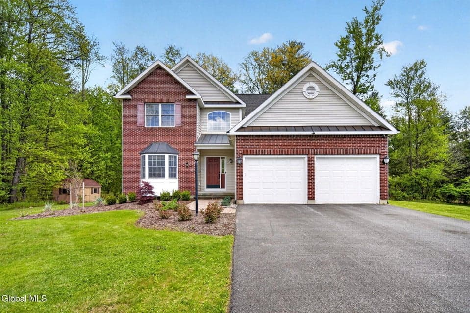 56 Jean Place, Guilderland, NY 12303, photo 1