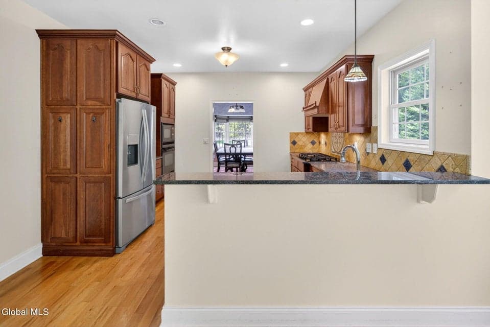 56 Jean Place, Guilderland, NY 12303, photo 4