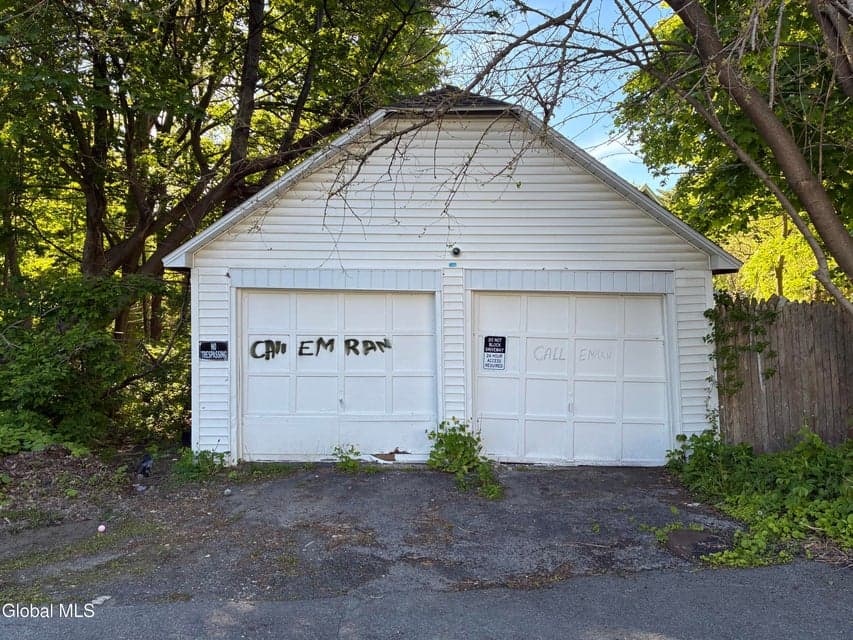 123 Lomasney Avenue, Schenectady, NY 12308, photo 4