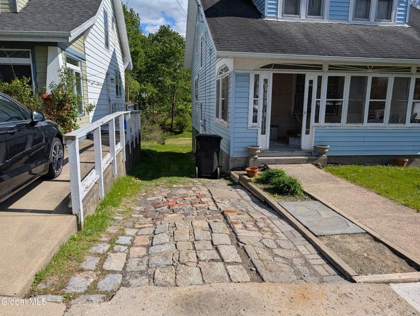 18 Griswold Avenue, Troy, NY 12180, photo 2