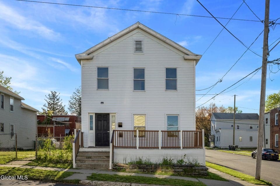 1427 4th Avenue, Watervliet, NY 12189, photo 1