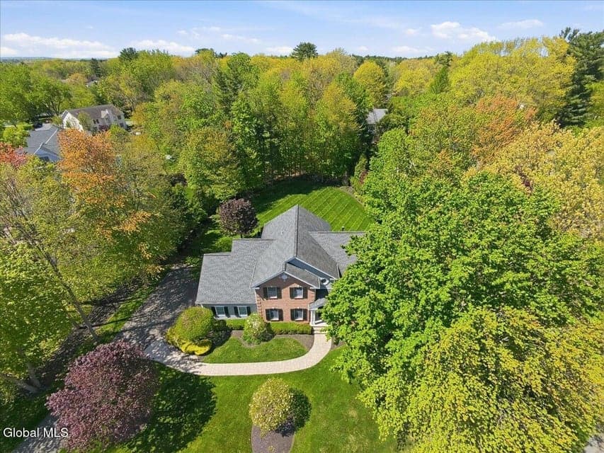 709 Waldens Pond Road, Guilderland, NY 12203, photo 2