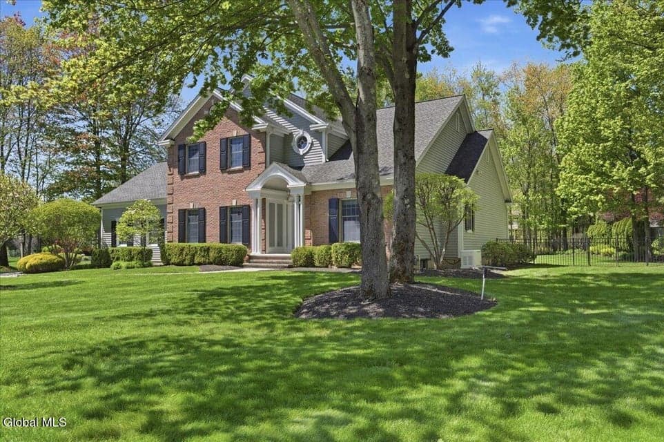 709 Waldens Pond Road, Guilderland, NY 12203, photo 3