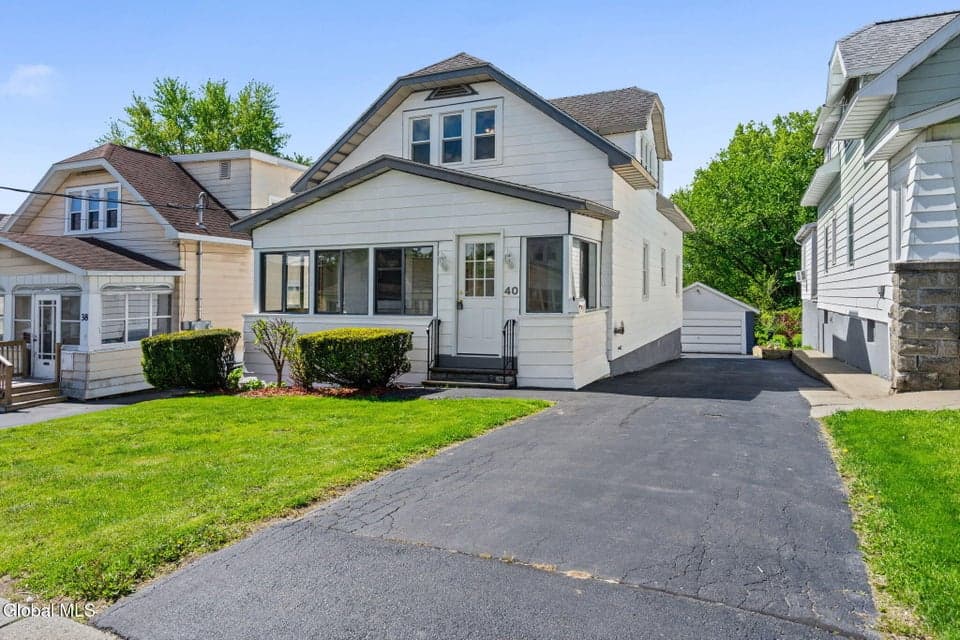 40 Lawn Avenue, Albany, NY 12204, photo 2