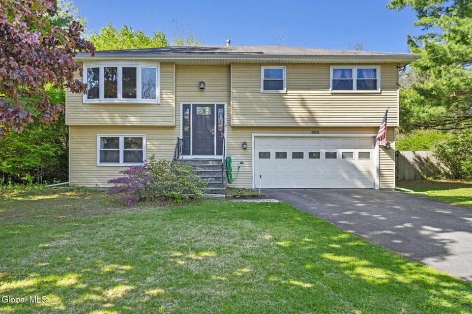 2400 Troy Schenectady Road, Niskayuna, NY 12309, photo 1