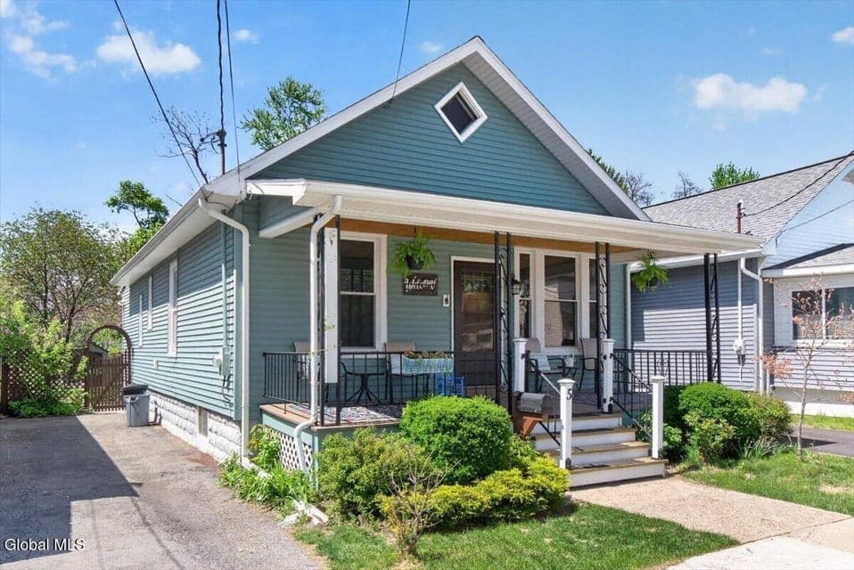 5 Cromer Avenue, Schenectady, NY 12304, photo 2