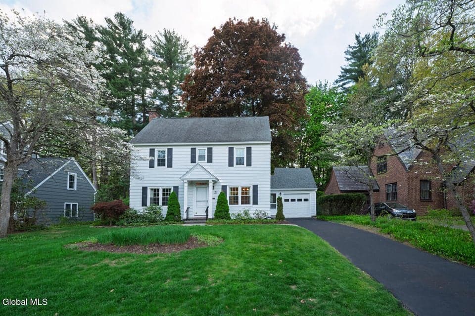 21 Douglas Road, Bethlehem, NY 12054, photo 3