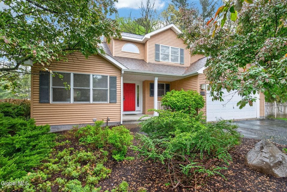 107 Fox Run Drive, Guilderland, NY 12303, photo 1