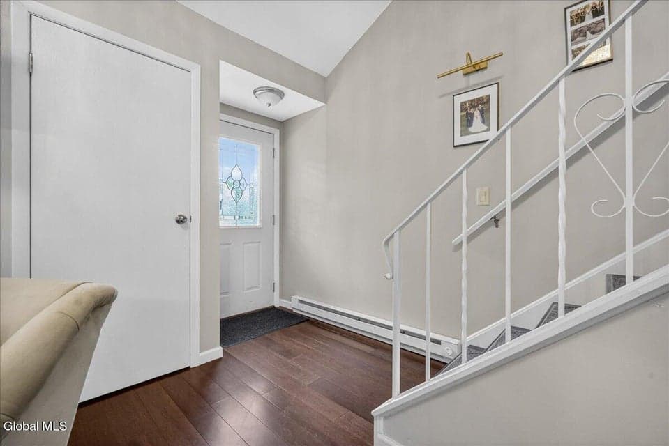 123 Thimbleberry Road, Malta, NY 12020, photo 3