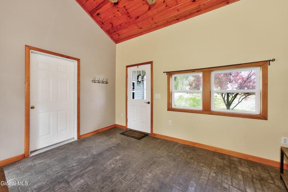 9 Duncan Road, Northumberland, NY 12831, photo 5