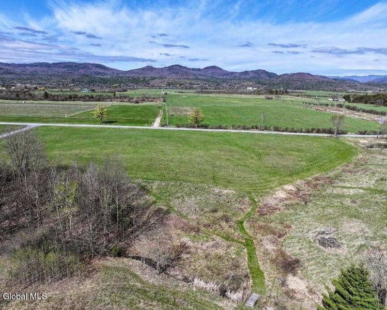 394 Camp Dudley Road, photo 1