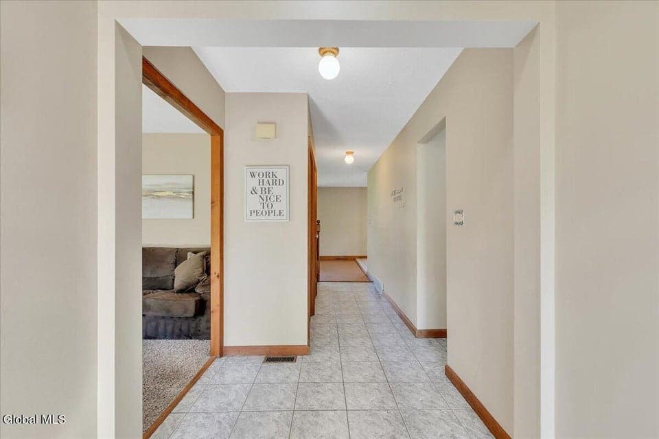 2 Chantal Court, Ballston Spa, NY 12020, photo 3