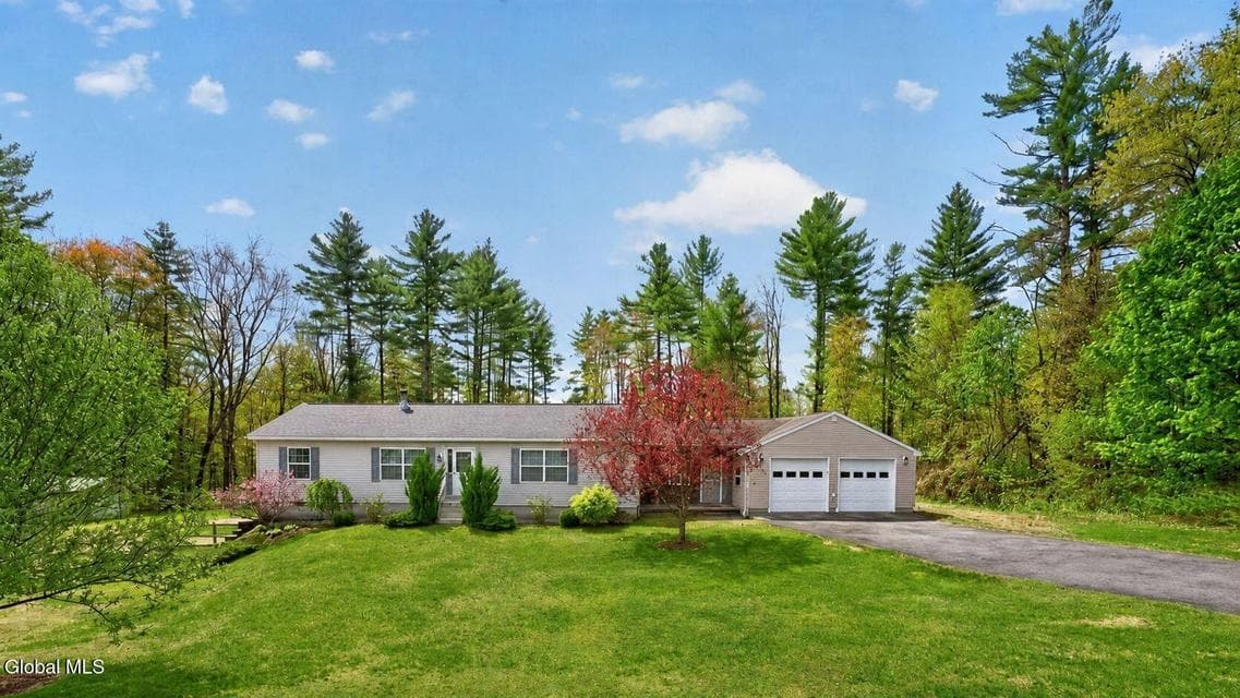 9 Duncan Road, Northumberland, NY 12831, photo 1