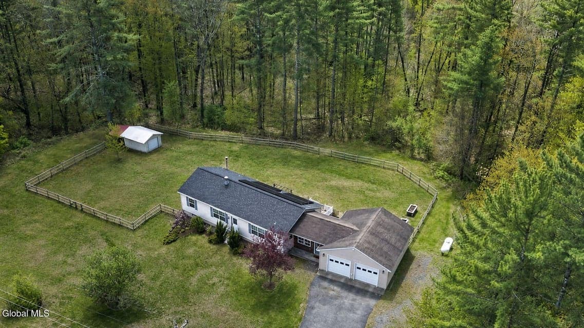 9 Duncan Road, Northumberland, NY 12831, photo 2