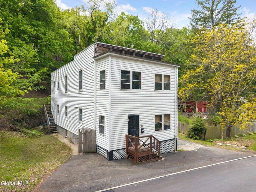 44 Spring Avenue, Troy, NY 12180, photo 2