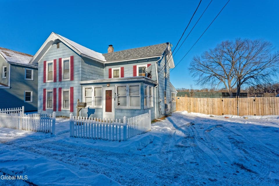 11 Nixon Street, Hoosick Falls, NY 12090, photo 2