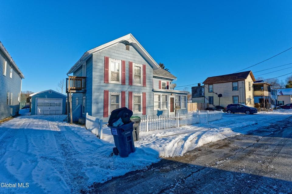 11 Nixon Street, Hoosick Falls, NY 12090, photo 3