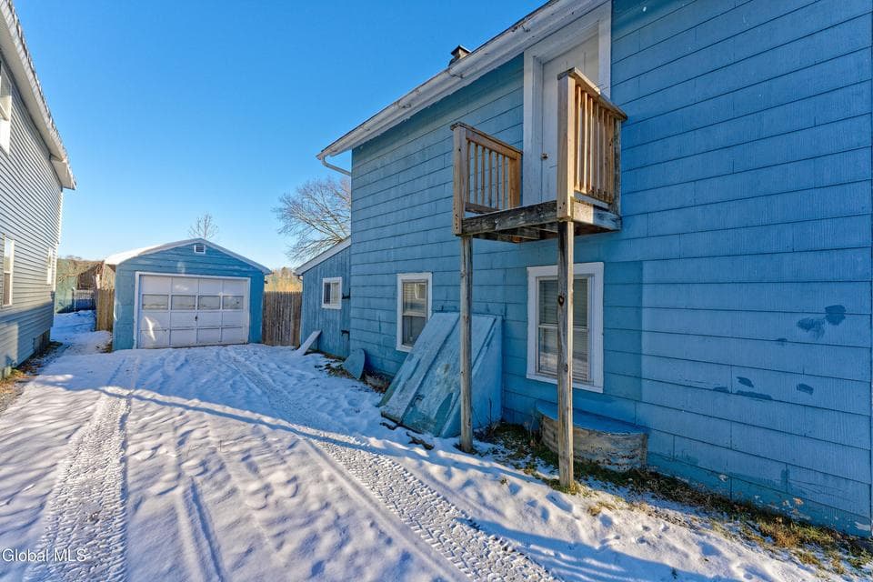 11 Nixon Street, Hoosick Falls, NY 12090, photo 4
