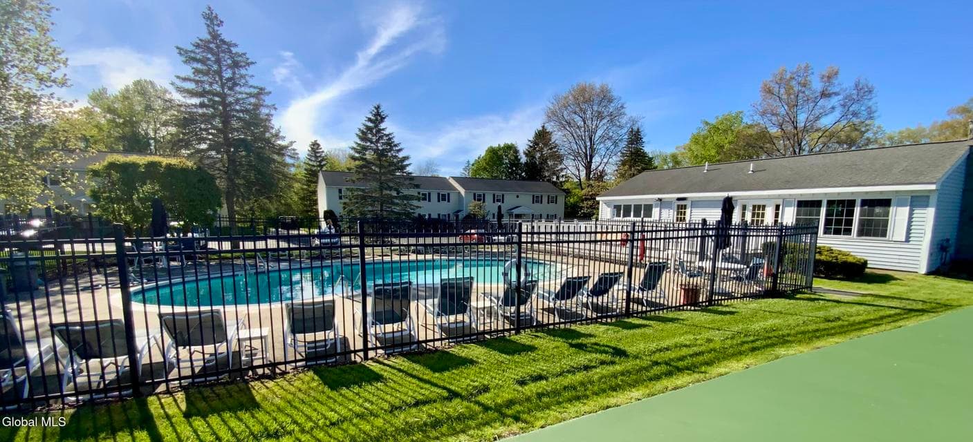 170 Cedarview Lane, Colonie, NY 12189, photo 3