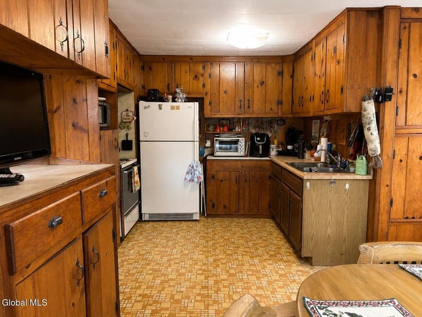 352 Hansen Road, Schaghticoke, NY 12154, photo 5