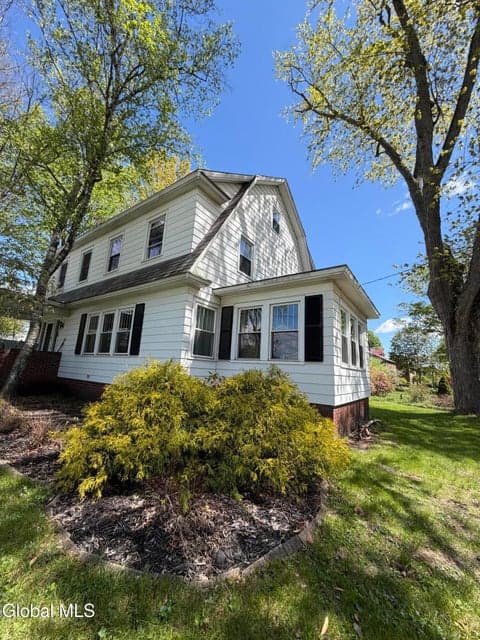 634 Glen Street, Queensbury, NY 12804, photo 4