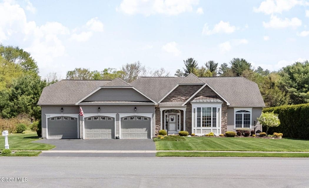 1032 Di Bella Drive, Schenectady, NY 12303, photo 1
