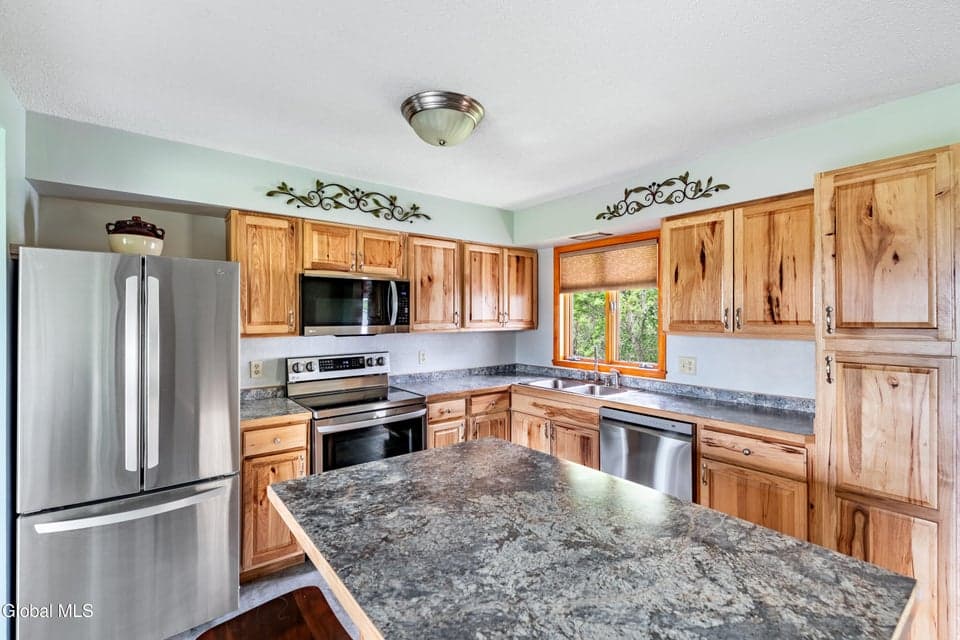 57 Casey Road, Schaghticoke, NY 12154, photo 3