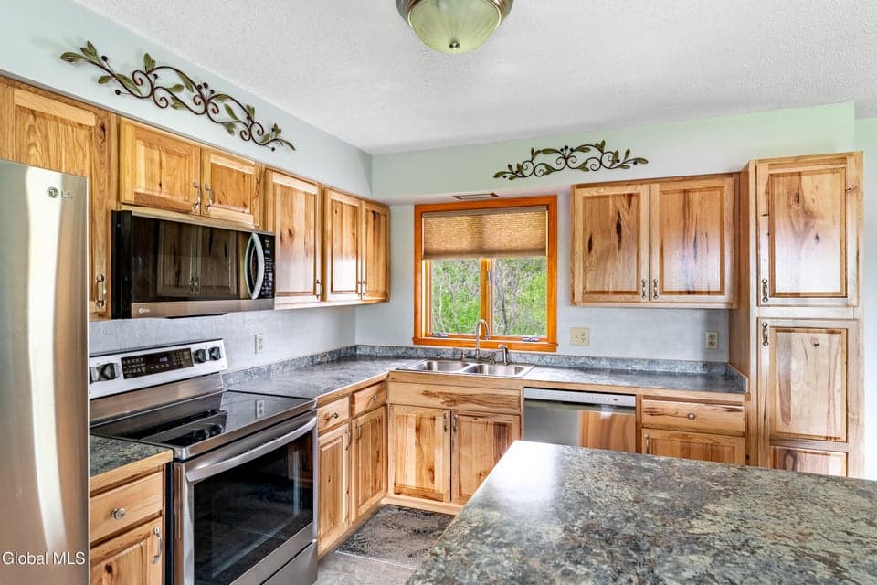 57 Casey Road, Schaghticoke, NY 12154, photo 4
