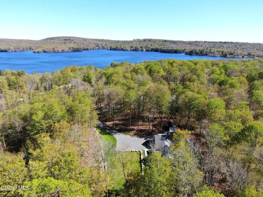 323 N Shore Rd Peck Road, Gloversville, NY 12078, photo 3