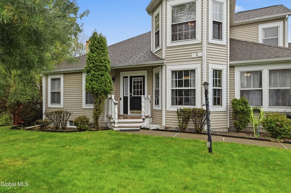 173 Killarney Drive, Niskayuna, NY 12309, photo 2