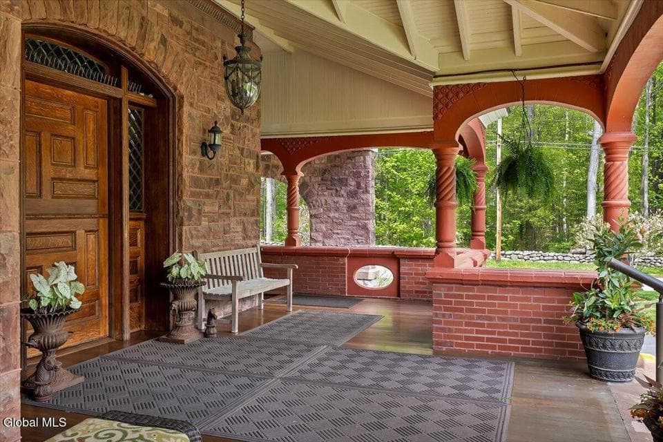 795 N Broadway, Saratoga Springs, NY, photo 5
